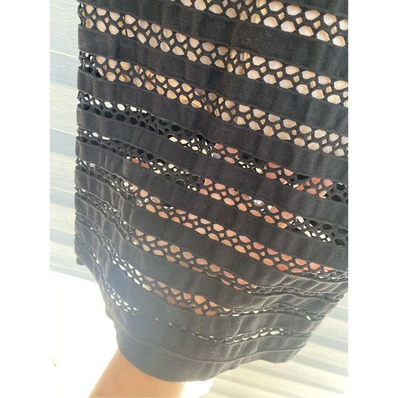 Bebe NWT Open Stitch Stripe Dress- Bodycon Black/Nude, Size Small, MSRP $69 - Picture 7 of 9